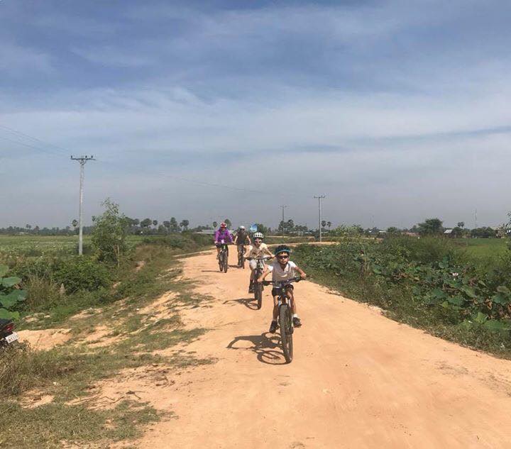 Explore Angkor Wat Biking Tour 1 Day
